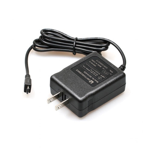 ラズパイ3Bおよび3B+に最適なACアダプター 5V/3.0A USB Micro-B 